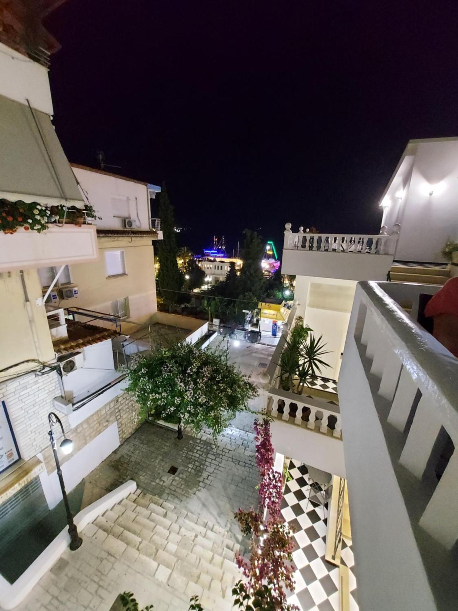 Апартаменты Vila Stupende Саранда Номер фото